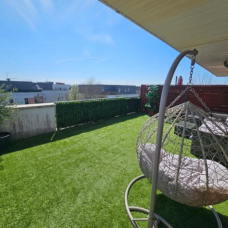 Stylish Rooftop Avec Terrasse A 2Pas De Disney Paris Montévrain Eksteriør billede